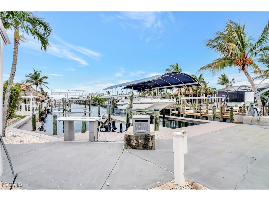 2499 Sapodilla Lane Saint James City FL 33956 2025021790 image30