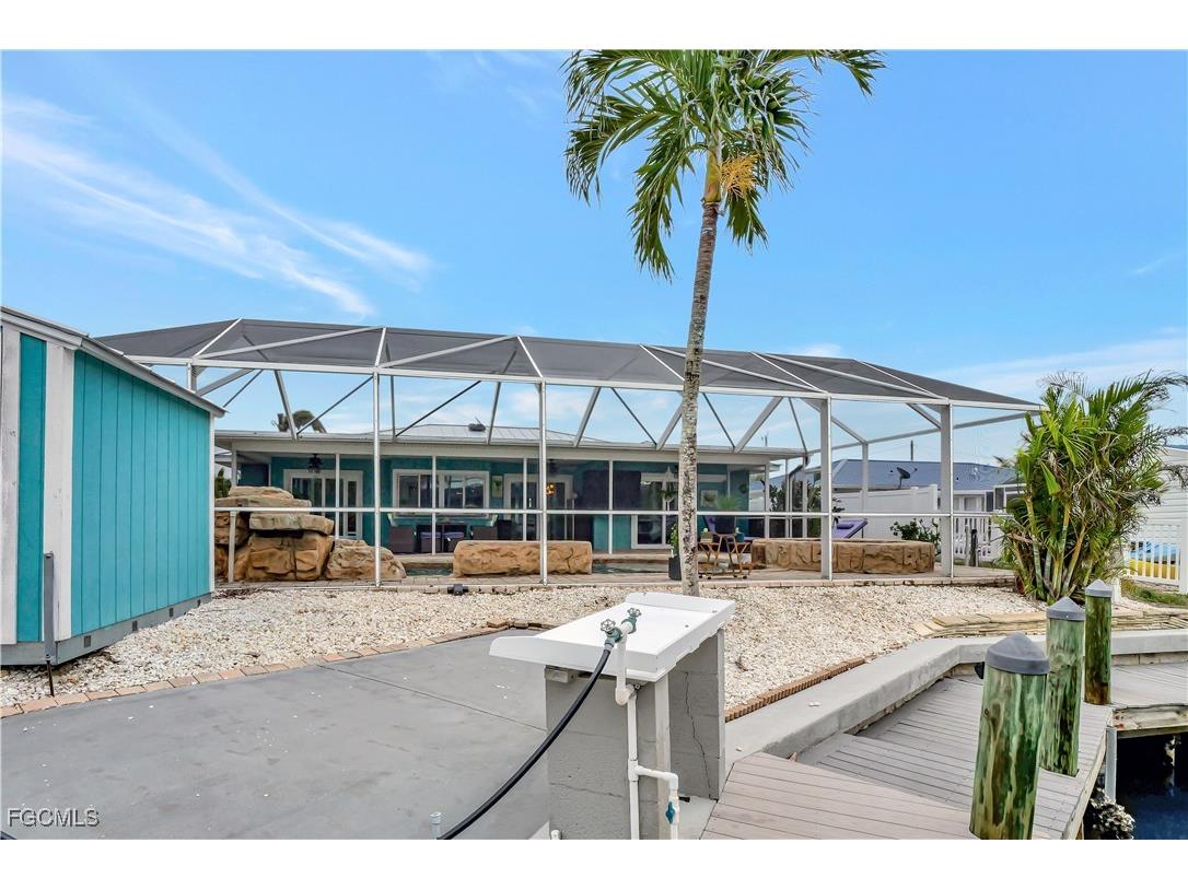 2499 Sapodilla Lane Saint James City FL 33956 2025021790 image32