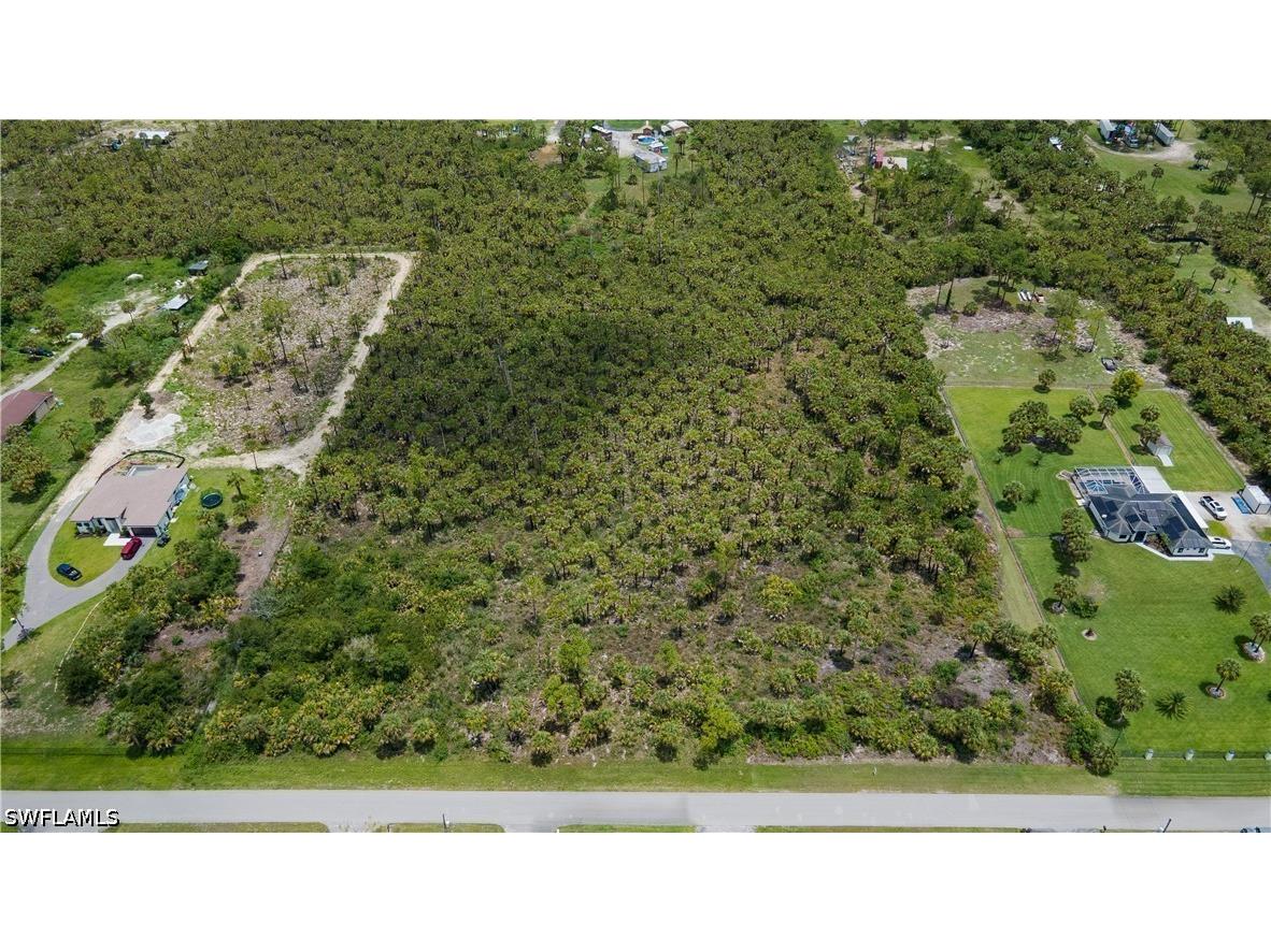 24TH AVE SE Naples FL 34117 226019142 image1