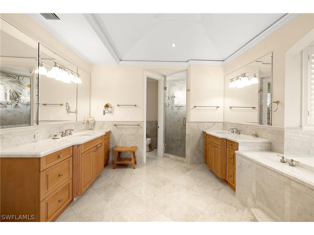 25 2nd Avenue S Naples FL 34102 226004403 image12