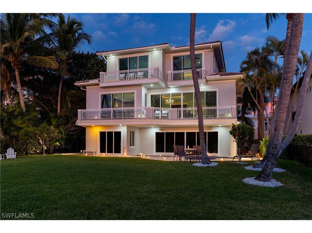 25 2nd Avenue S Naples FL 34102 226004403 image2