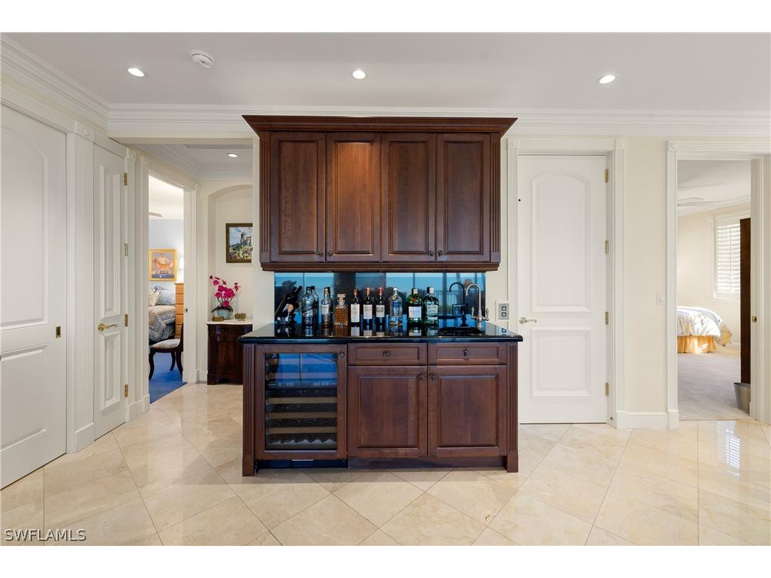 25 2nd Avenue S Naples FL 34102 226004403 image9