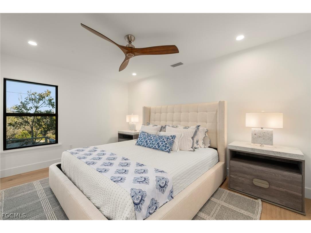 25 Beach Homes Captiva FL 33924 2026007634 image29