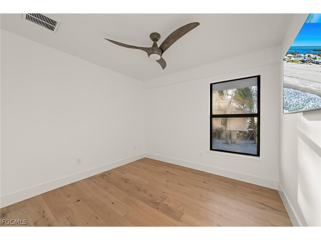 25 Beach Homes Captiva FL 33924 2026007634 image37