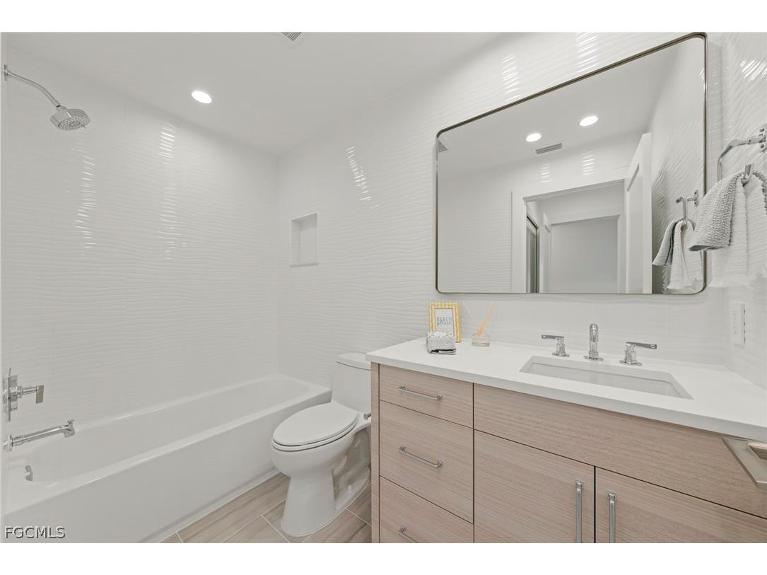 25 Beach Homes Captiva FL 33924 2026007634 image38