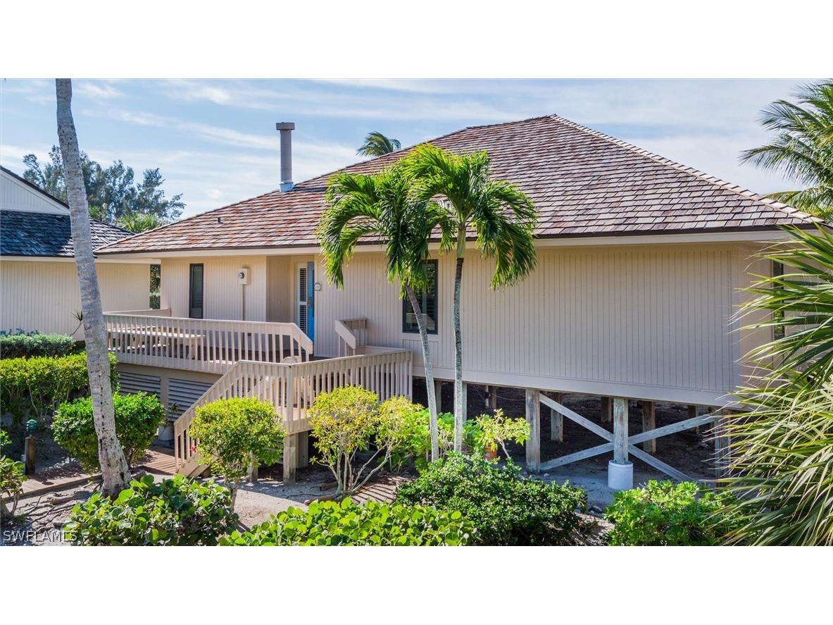 25 Beach Homes Captiva FL 33924 224047942 image1