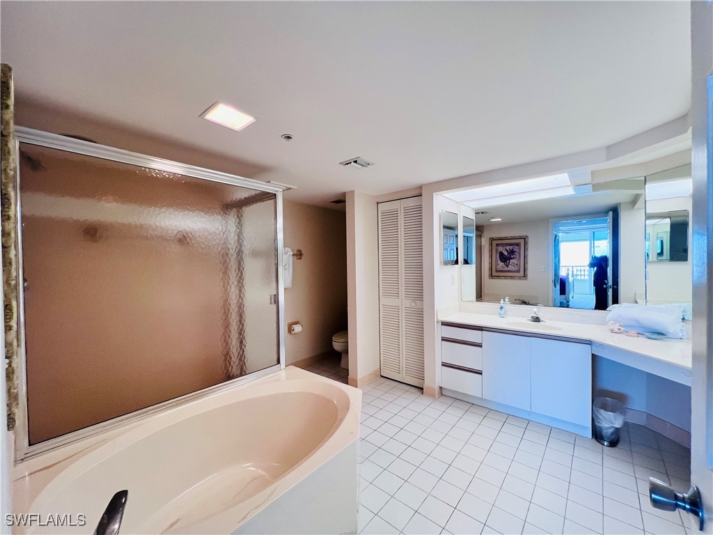 25 Bluebill Avenue #1002 Naples FL 34108 225066277 image17