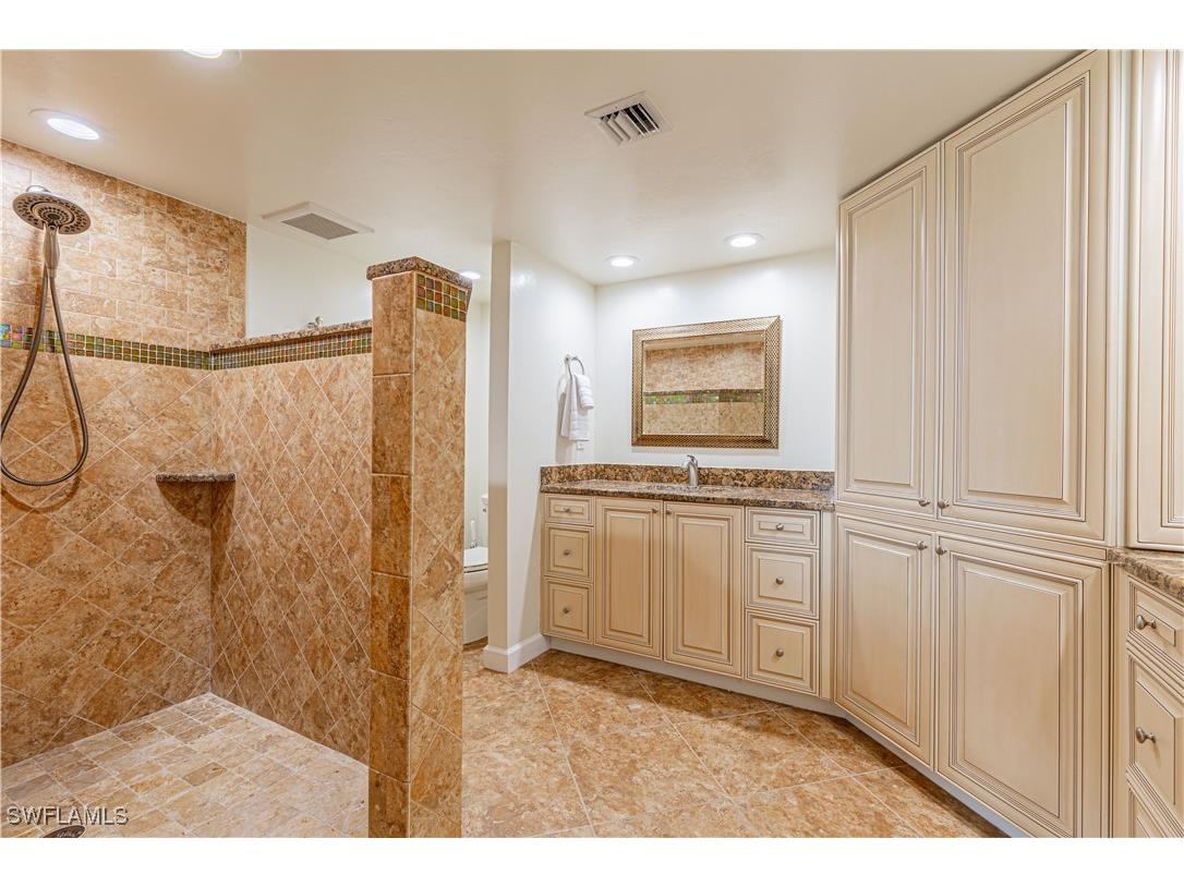 25 Bluebill Avenue #301 Naples FL 34108 225067341 image29