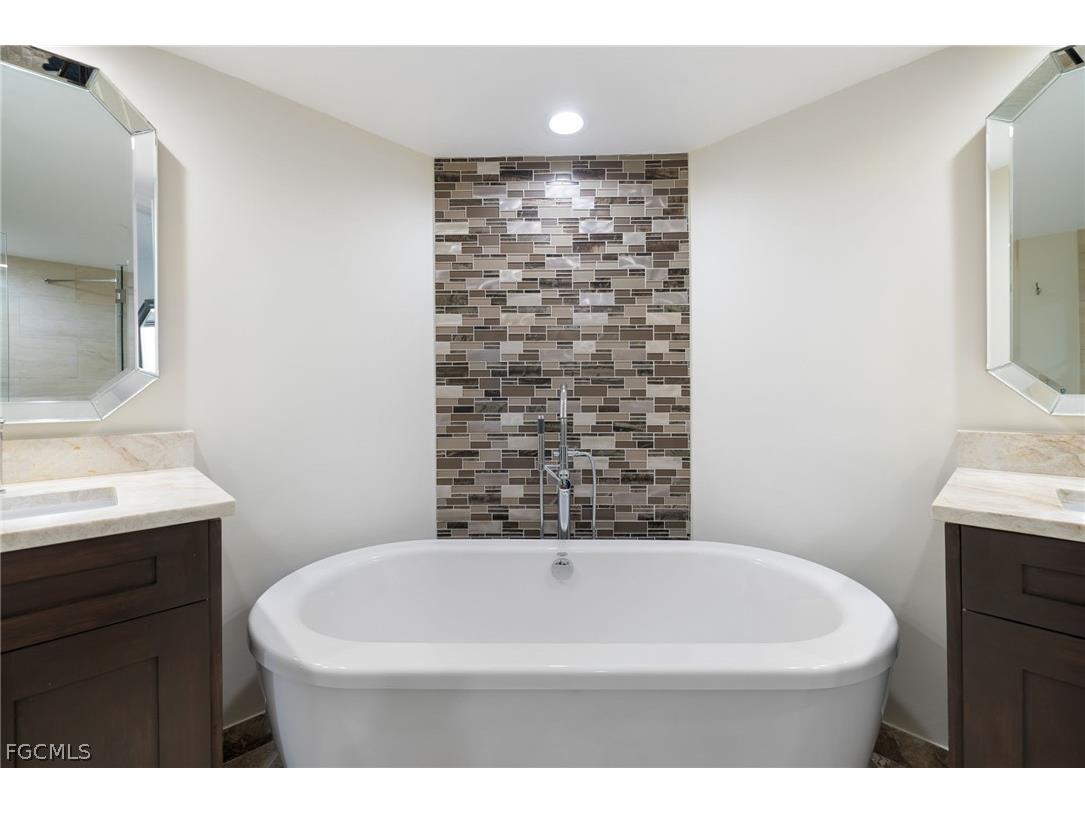 25 Bluebill Avenue #A-204 Naples FL 34108 2026013168 image12