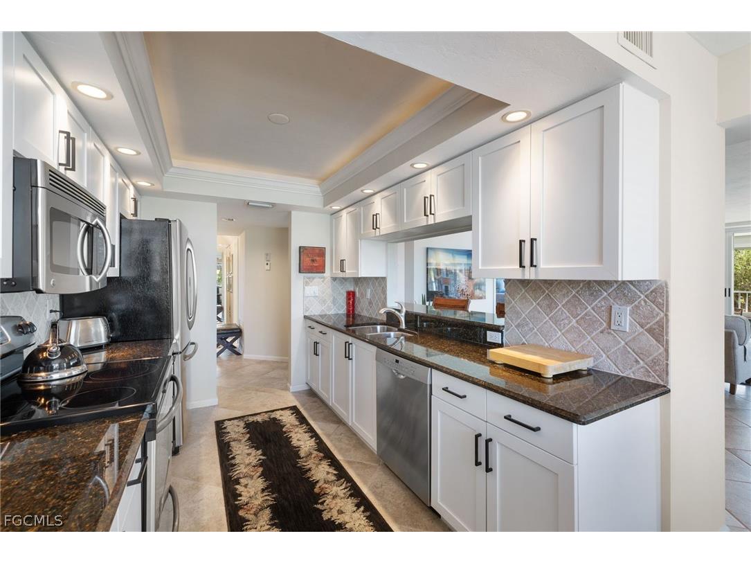 25 Bluebill Avenue #A-204 Naples FL 34108 2026013168 image24