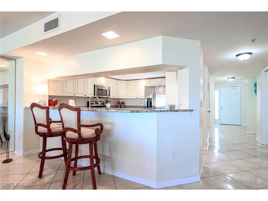 25 Bluebill Avenue #403 Naples FL 34108 225068407 image13