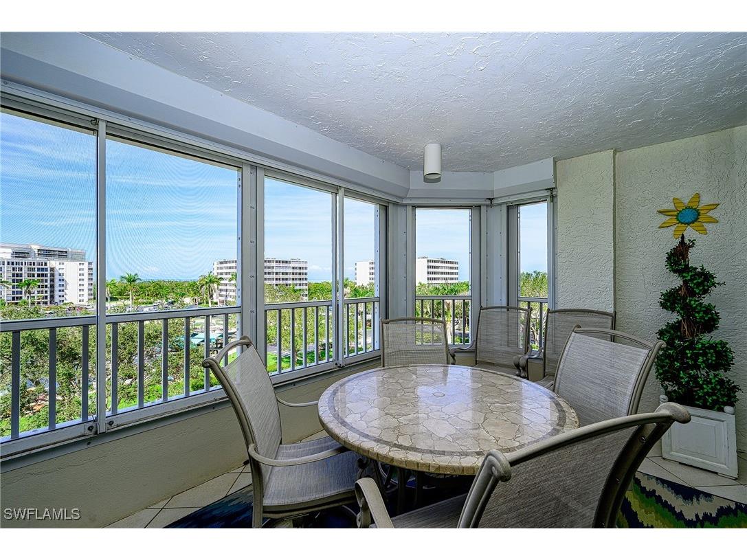 25 Bluebill Avenue #403 Naples FL 34108 225068407 image32