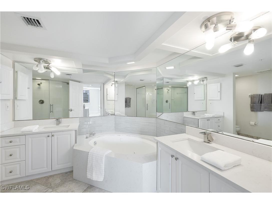 25 Bluebill Avenue #A201 Naples FL 34108 225084506 image16