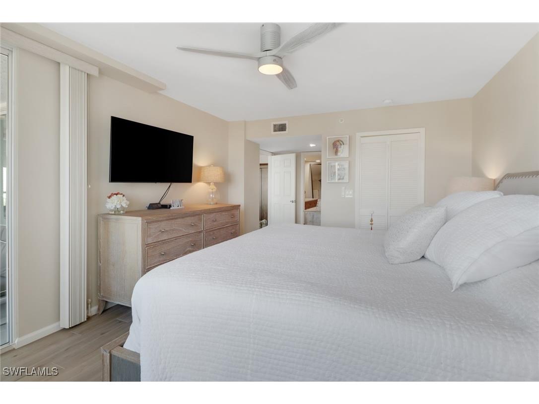 25 Bluebill Avenue #A906 Naples FL 34108 225075795 image20