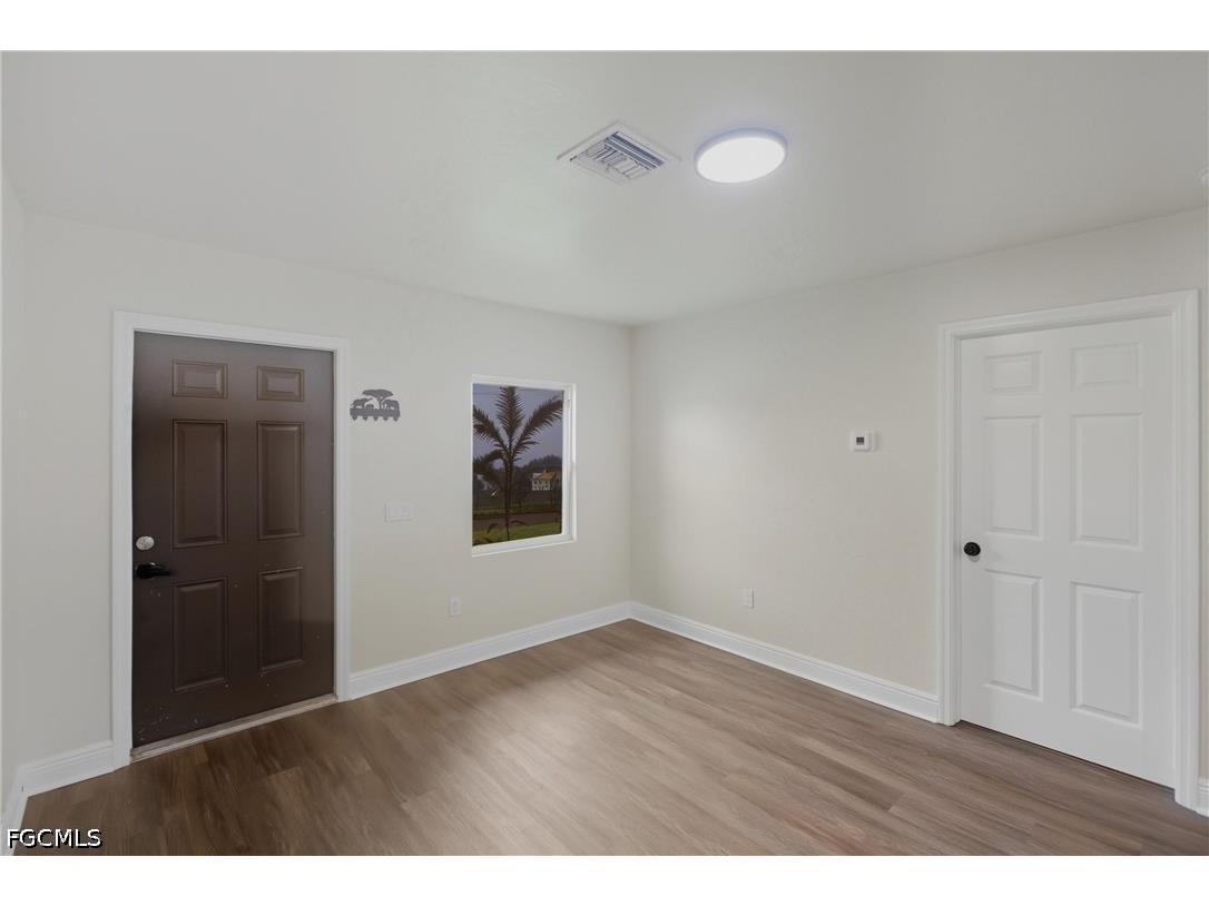 25 Cypress Street North Fort Myers FL 33903 2026016511 image9
