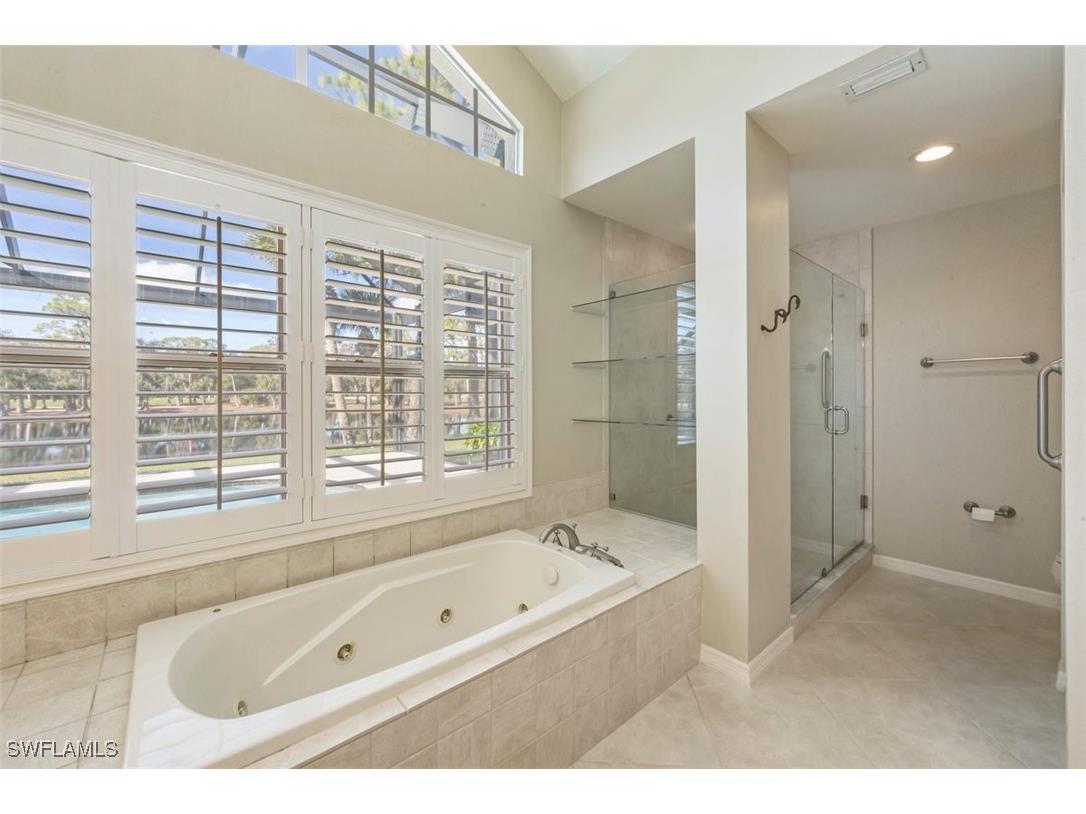 25 Grey Wing Point Naples FL 34113 225084458 image17