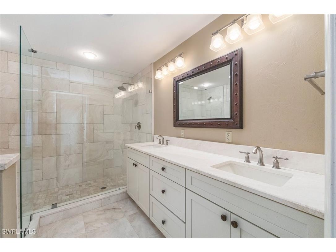 25 Grey Wing Point Naples FL 34113 225084458 image19