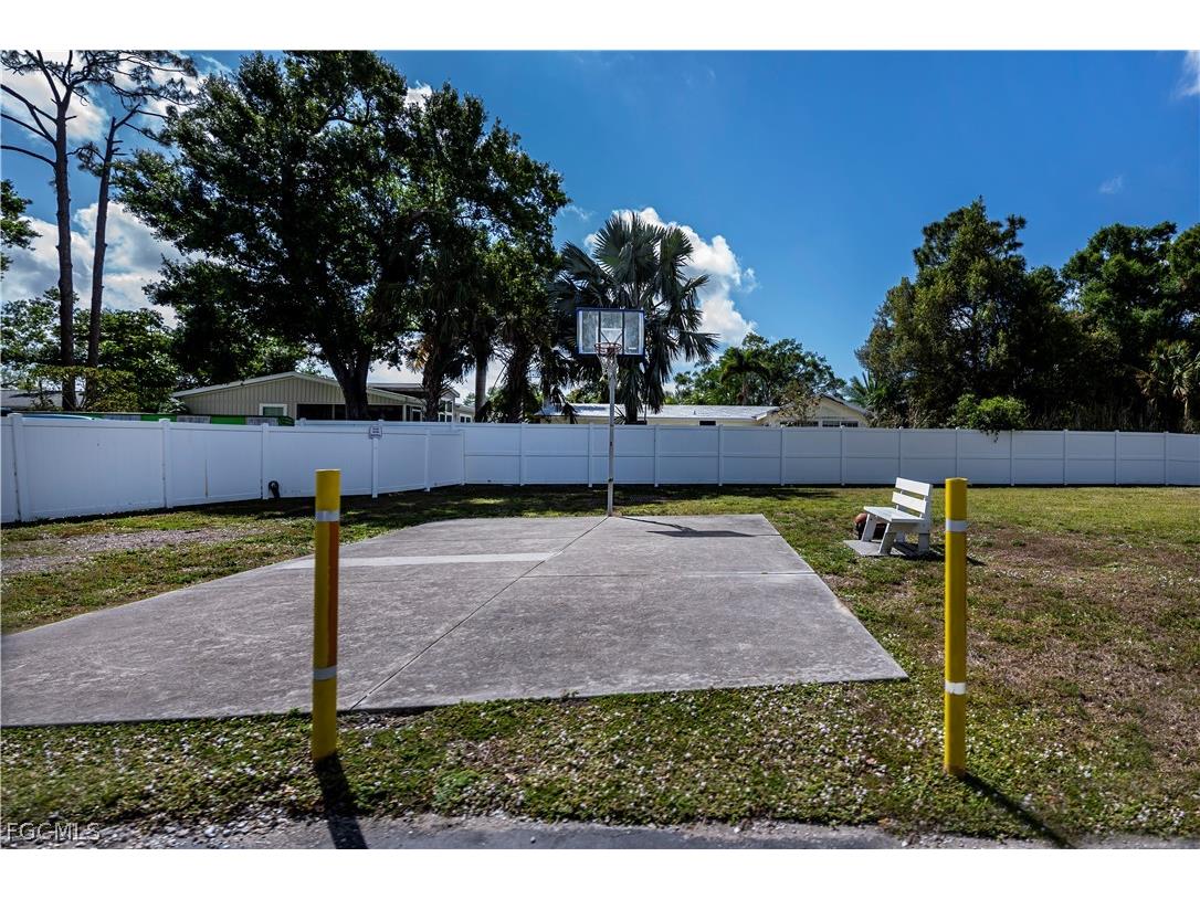 25 La Fonda Lane North Fort Myers FL 33903 2026012693 image23
