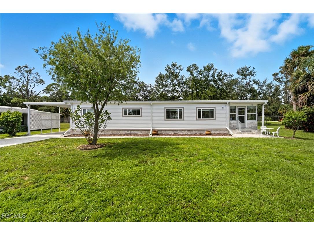25 W Hampton Drive Fort Myers FL 33908 2025012209 image1