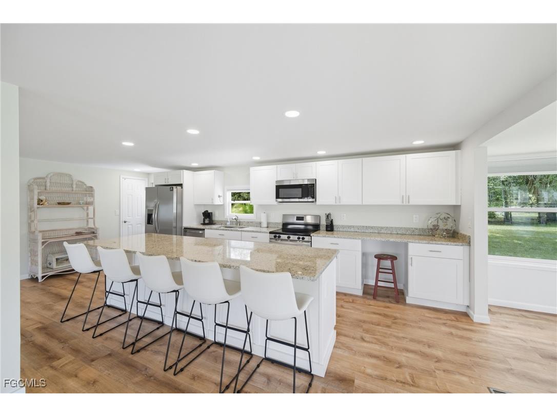 25 W Hampton Drive Fort Myers FL 33908 2025012209 image16