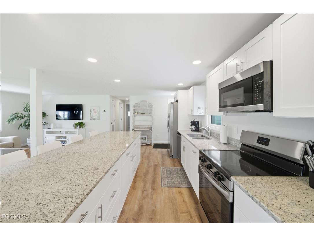 25 W Hampton Drive Fort Myers FL 33908 2025012209 image19