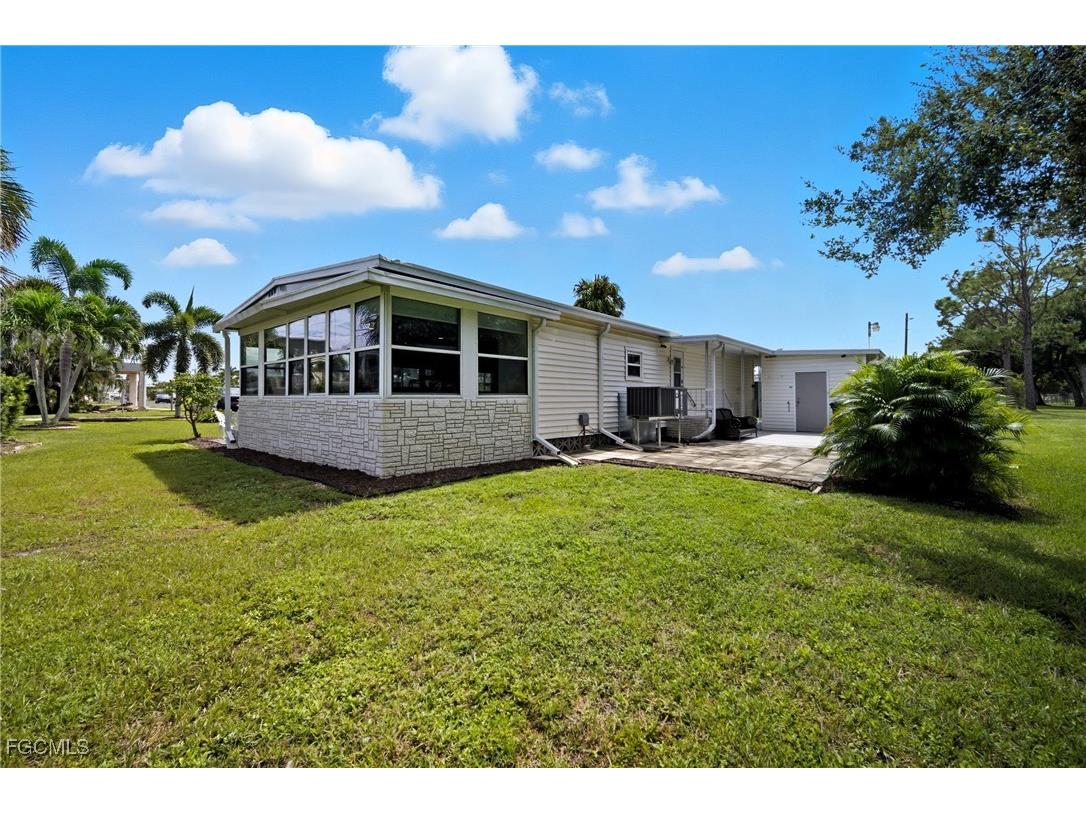 25 W Hampton Drive Fort Myers FL 33908 2025012209 image6