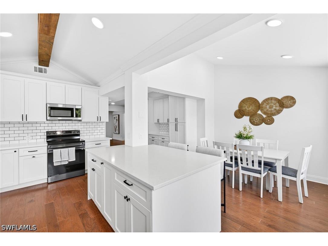 250 19th Street NW Naples FL 34120 226015325 image10