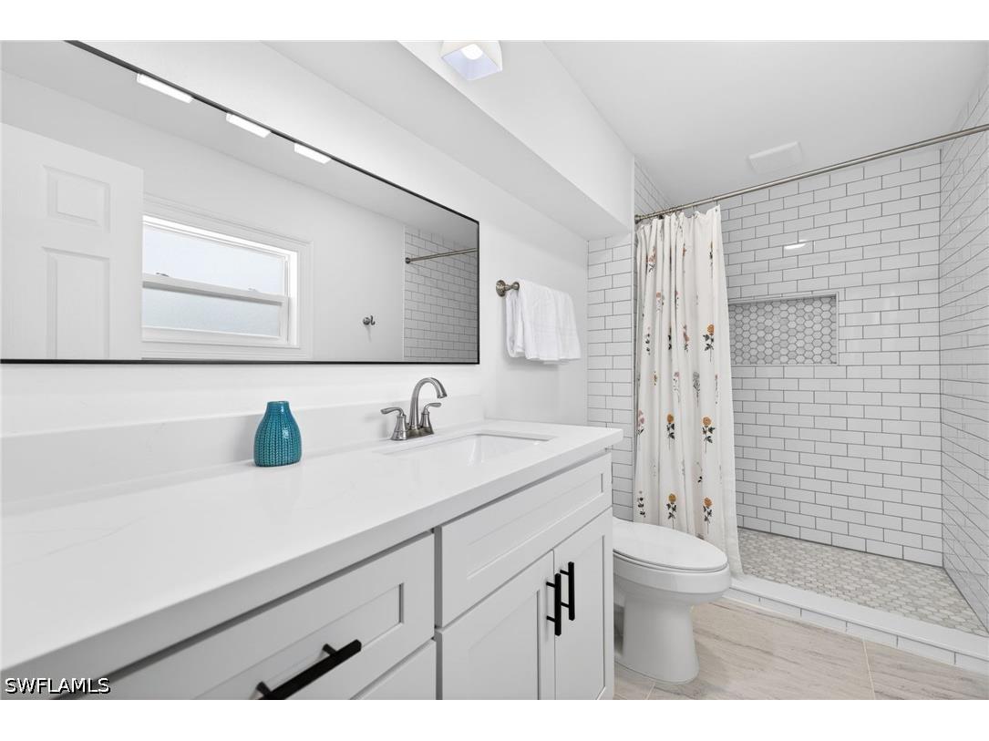 250 19th Street NW Naples FL 34120 226015325 image28