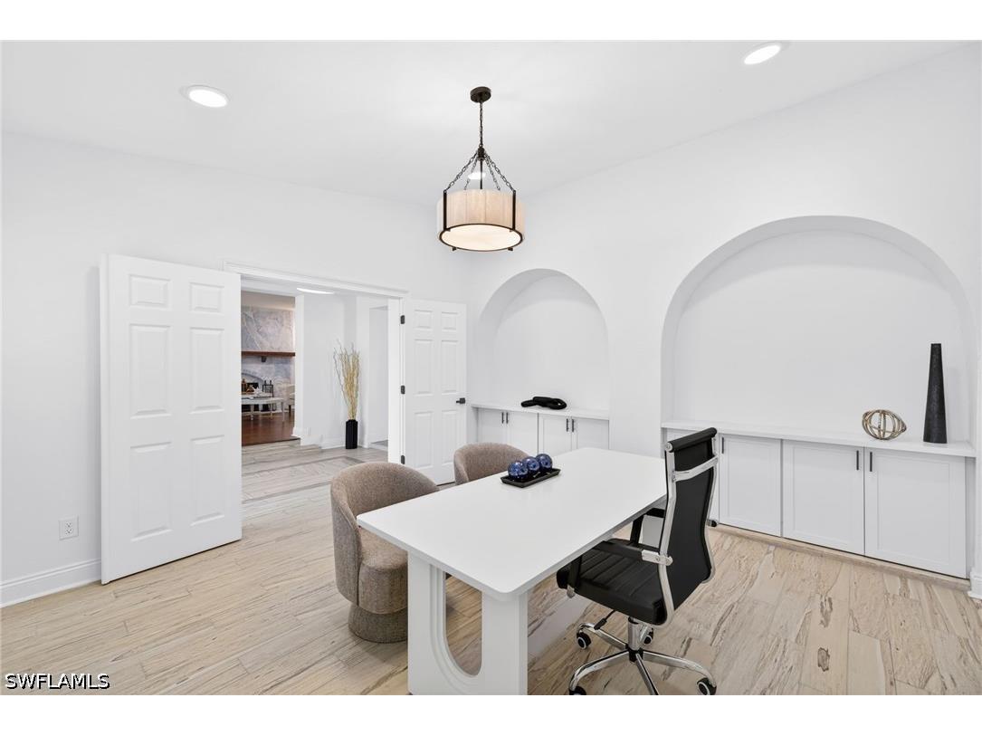 250 19th Street NW Naples FL 34120 226015325 image31