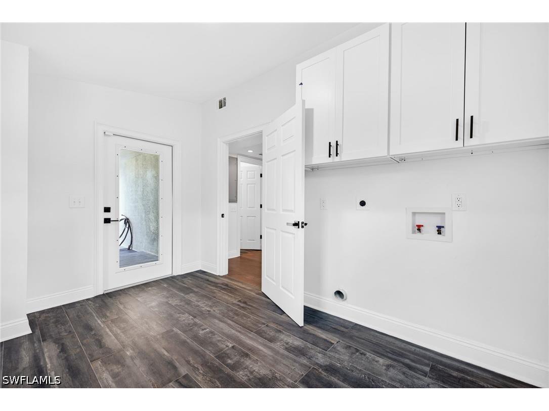 250 19th Street NW Naples FL 34120 226015325 image33