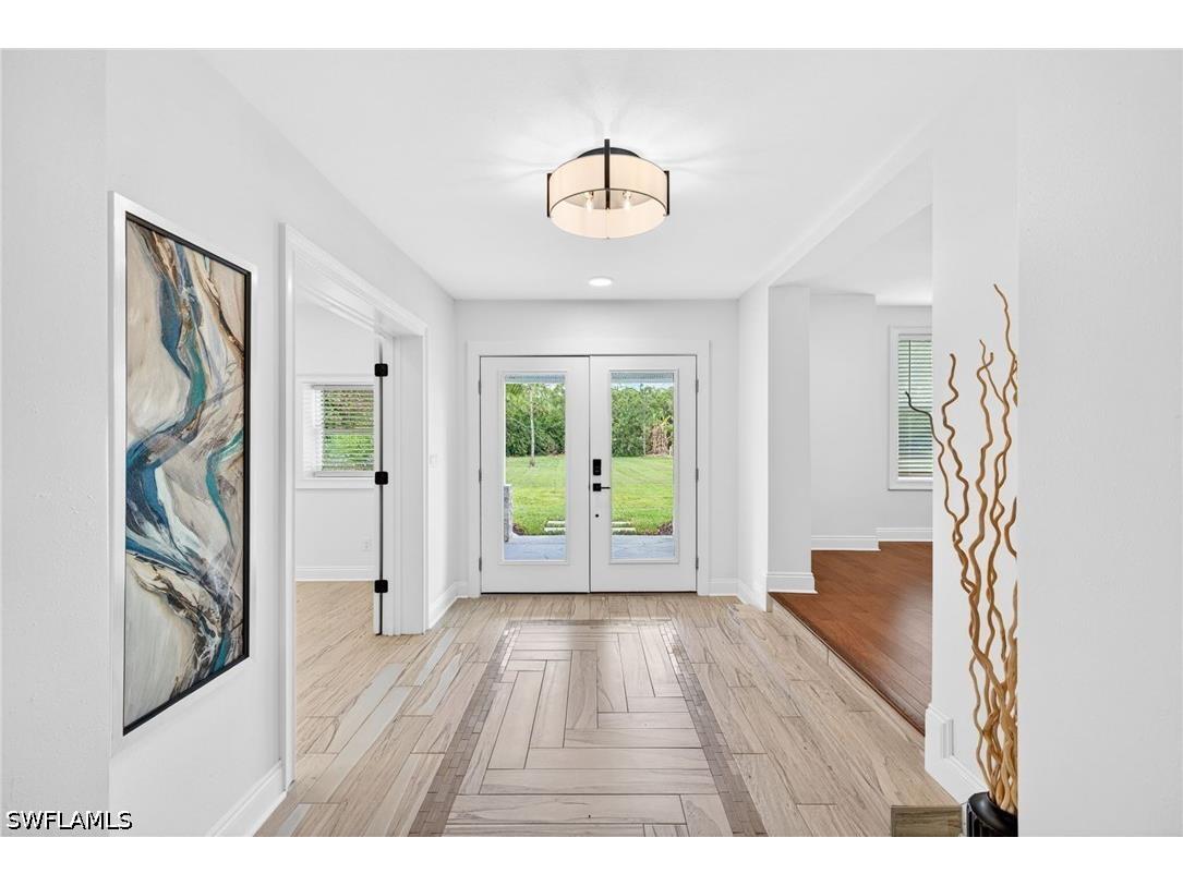 250 19th Street NW Naples FL 34120 226015325 image5