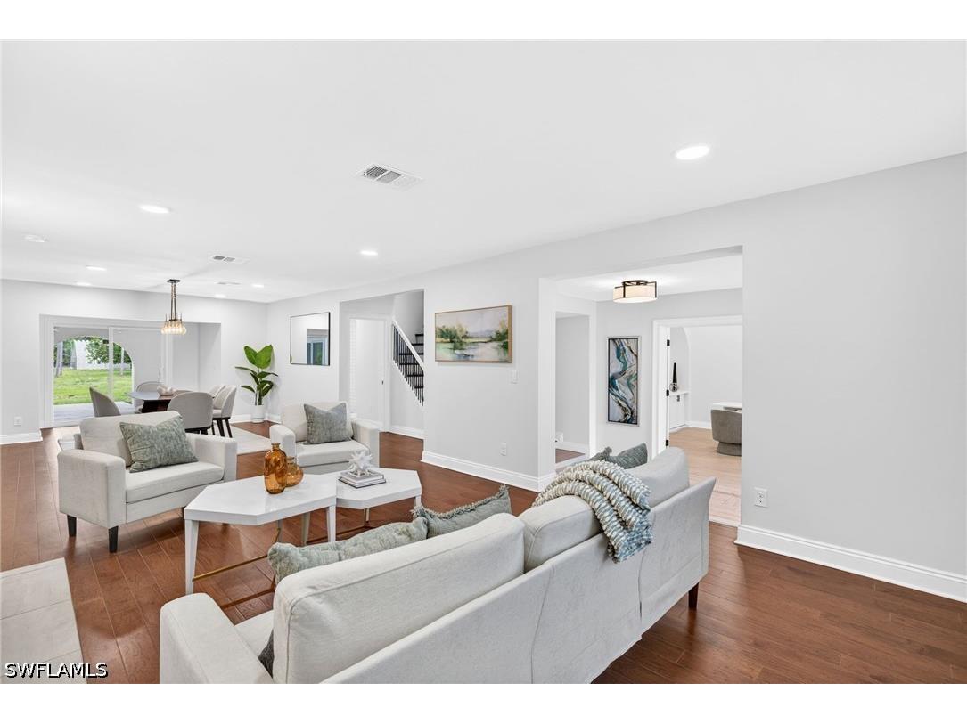 250 19th Street NW Naples FL 34120 226015325 image6
