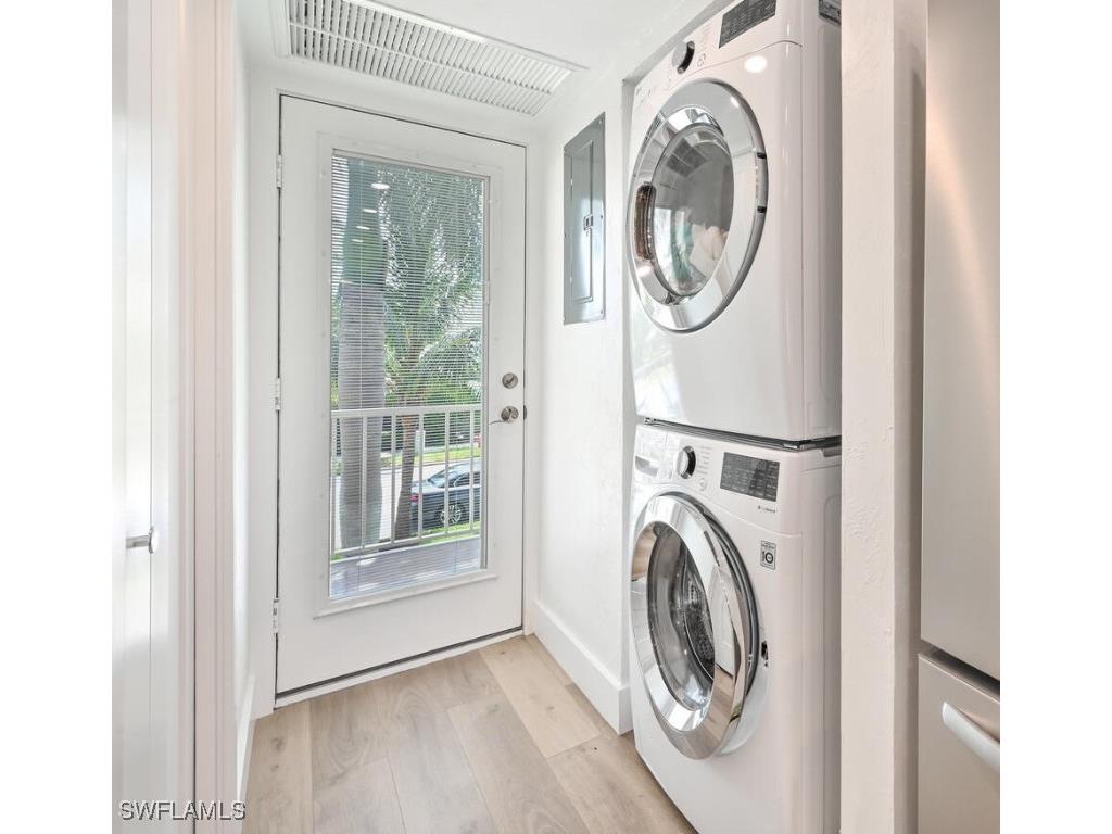 250 7th Avenue S #202 Naples FL 34102 225068976 image11