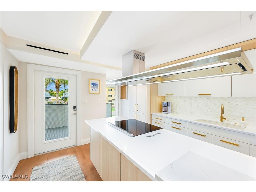 250 7th Avenue S #207 Naples FL 34102 225054877 image8