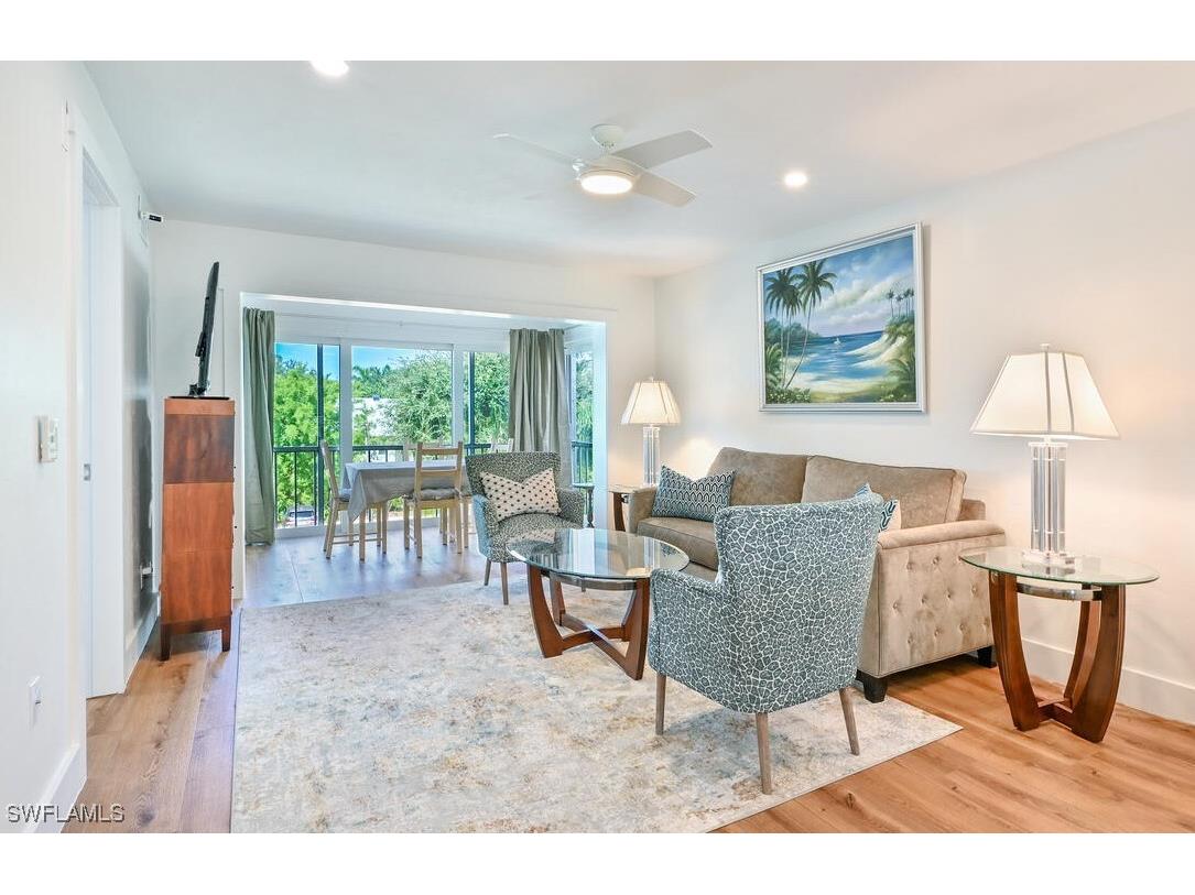 250 7th Avenue S #301 Naples FL 34102 225068977 image1