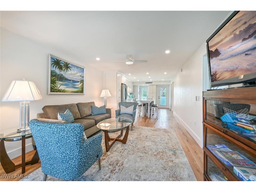 250 7th Avenue S #301 Naples FL 34102 225068977 image3