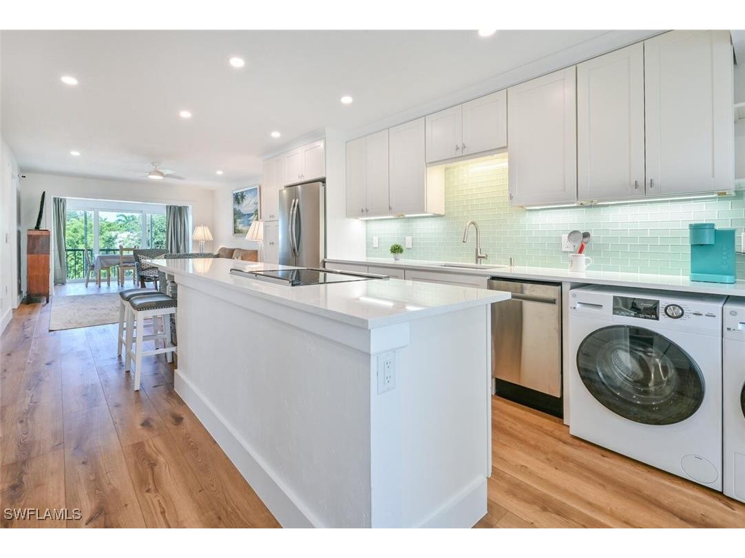 250 7th Avenue S #301 Naples FL 34102 225068977 image4