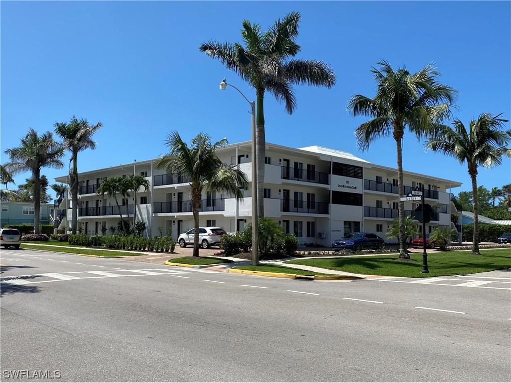 250 7th Avenue S #303 Naples FL 34102 223069214 image1