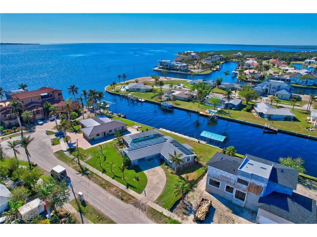 250 Bangsberg Road SE Port Charlotte FL 33952 225048883 image1