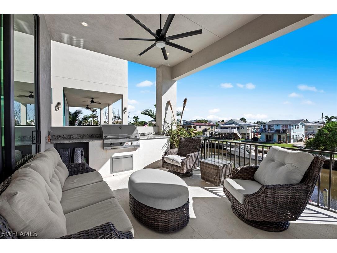 250 Crescent Street Fort Myers Beach FL 33931 224047887 image16