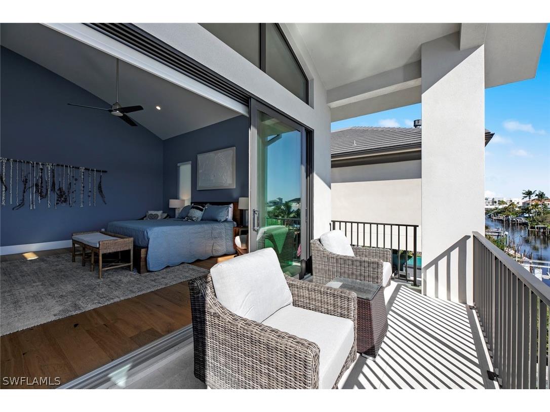 250 Crescent Street Fort Myers Beach FL 33931 224047887 image25