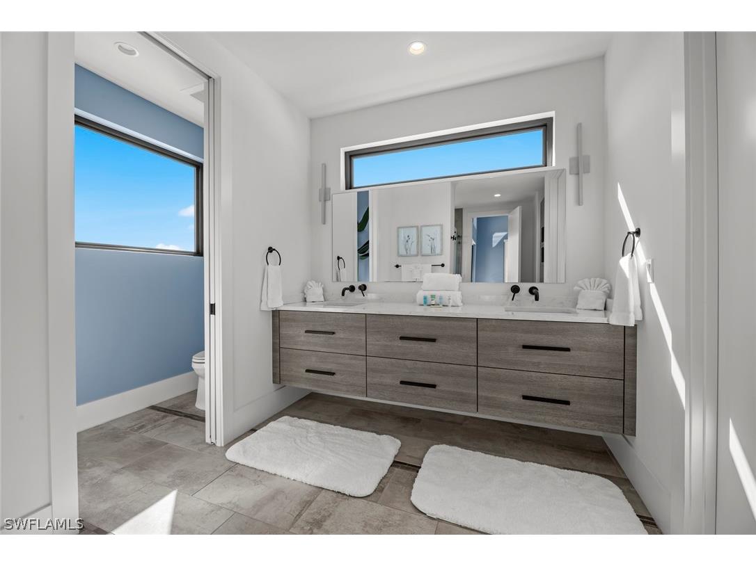 250 Crescent Street Fort Myers Beach FL 33931 224047887 image30