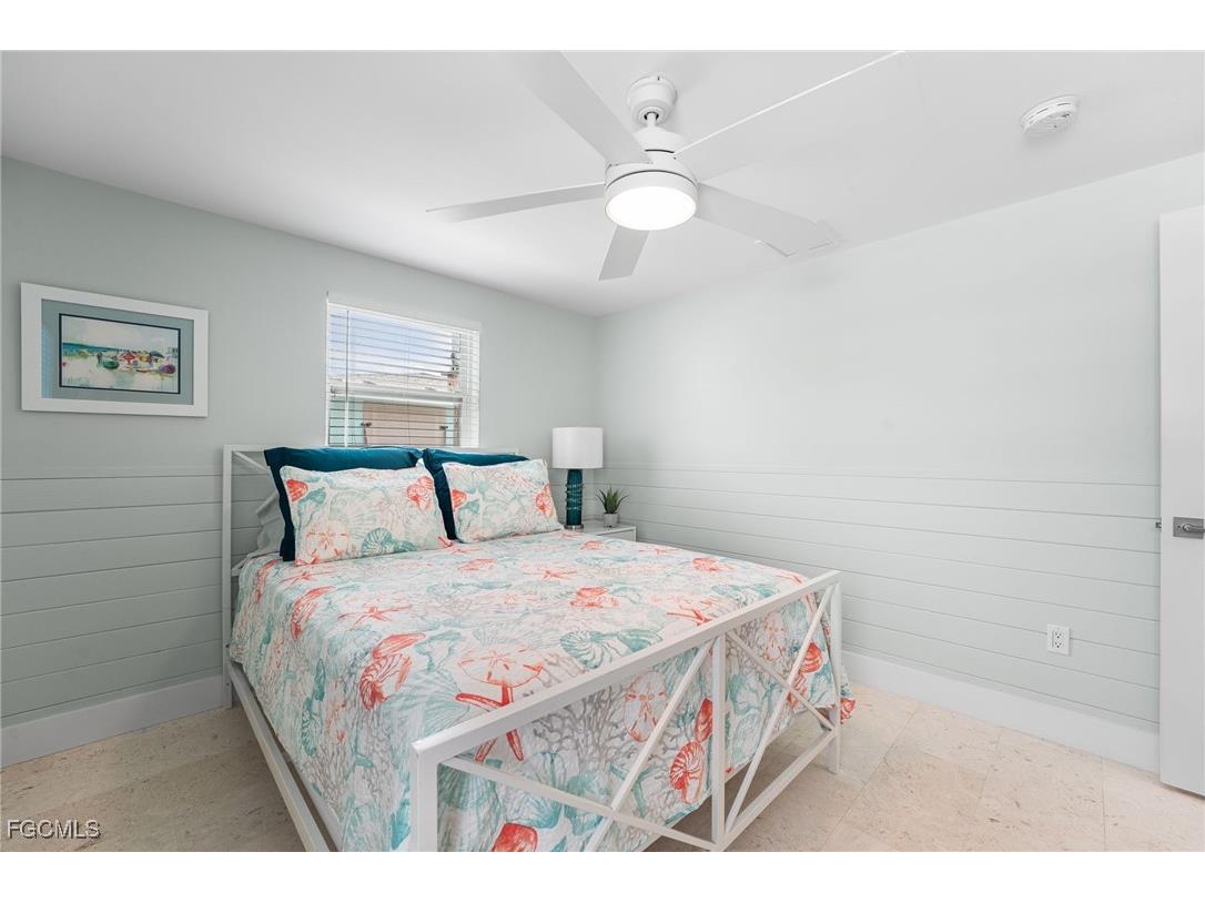 250 Donora Boulevard Fort Myers Beach FL 33931 2025019466 image26