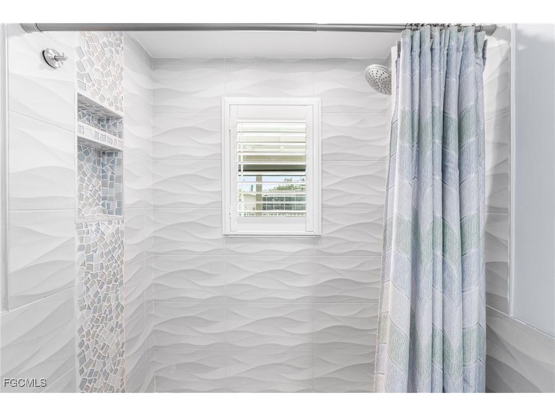 250 Donora Boulevard Fort Myers Beach FL 33931 2025019466 image29