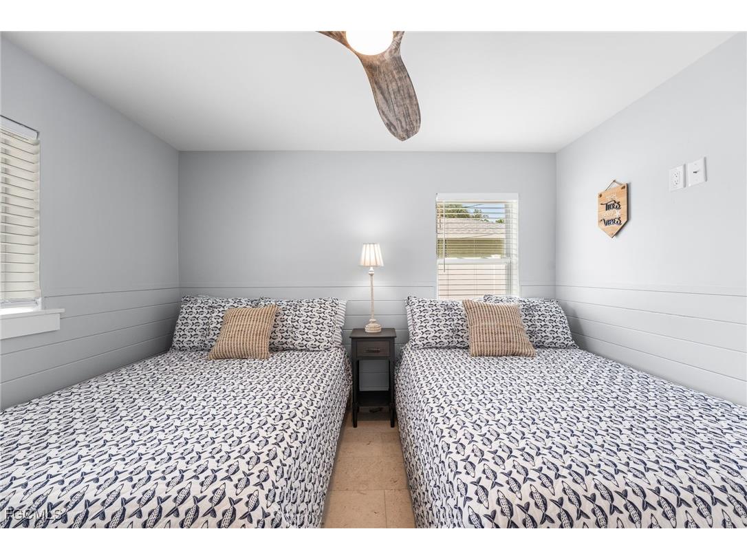 250 Donora Boulevard Fort Myers Beach FL 33931 2025019466 image31