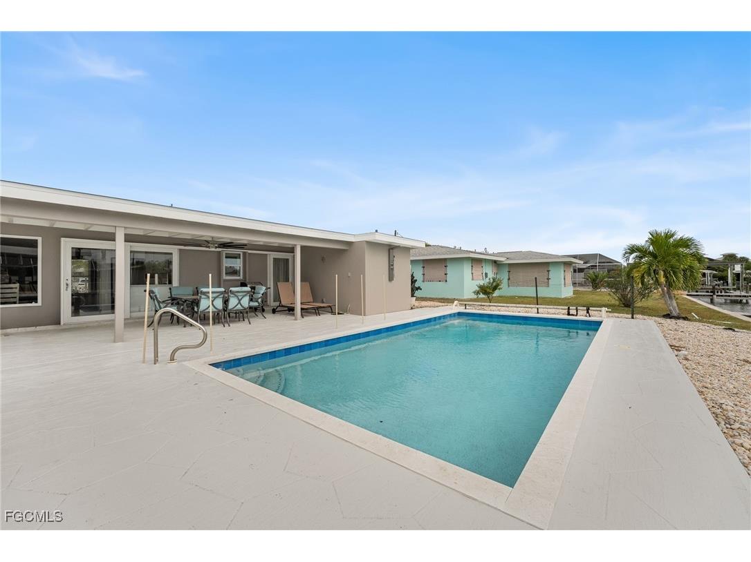 250 Donora Boulevard Fort Myers Beach FL 33931 2025019466 image37