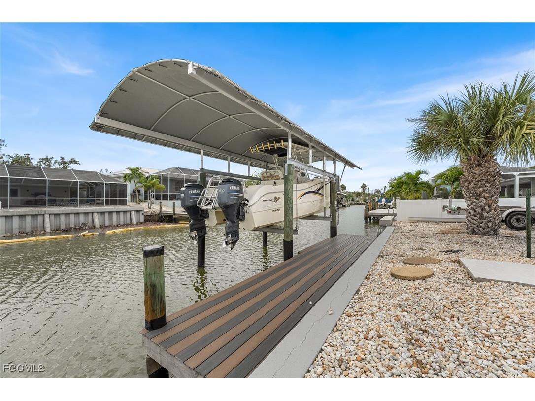 250 Donora Boulevard Fort Myers Beach FL 33931 2025019466 image39