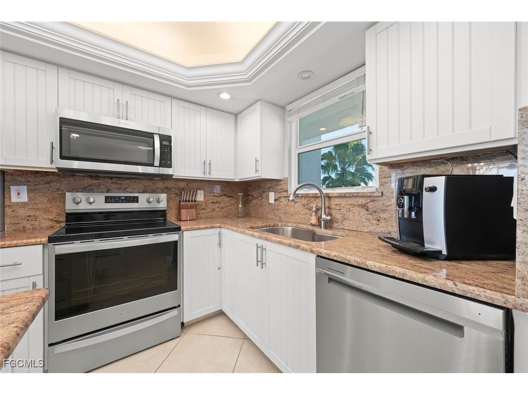 250 Estero Boulevard #402 Fort Myers Beach FL 33931 2025019878 image16