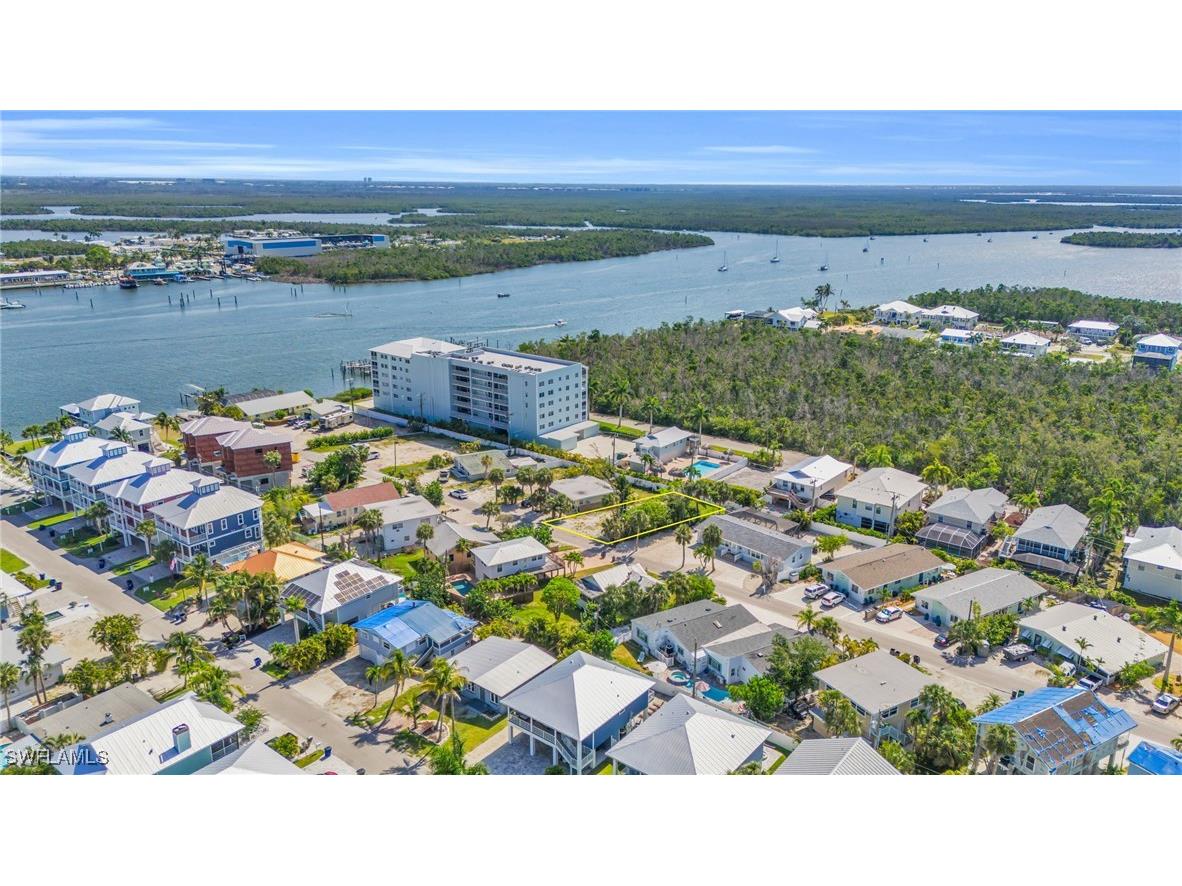 250 Fairweather Lane Fort Myers Beach FL 33931 225082979 image1