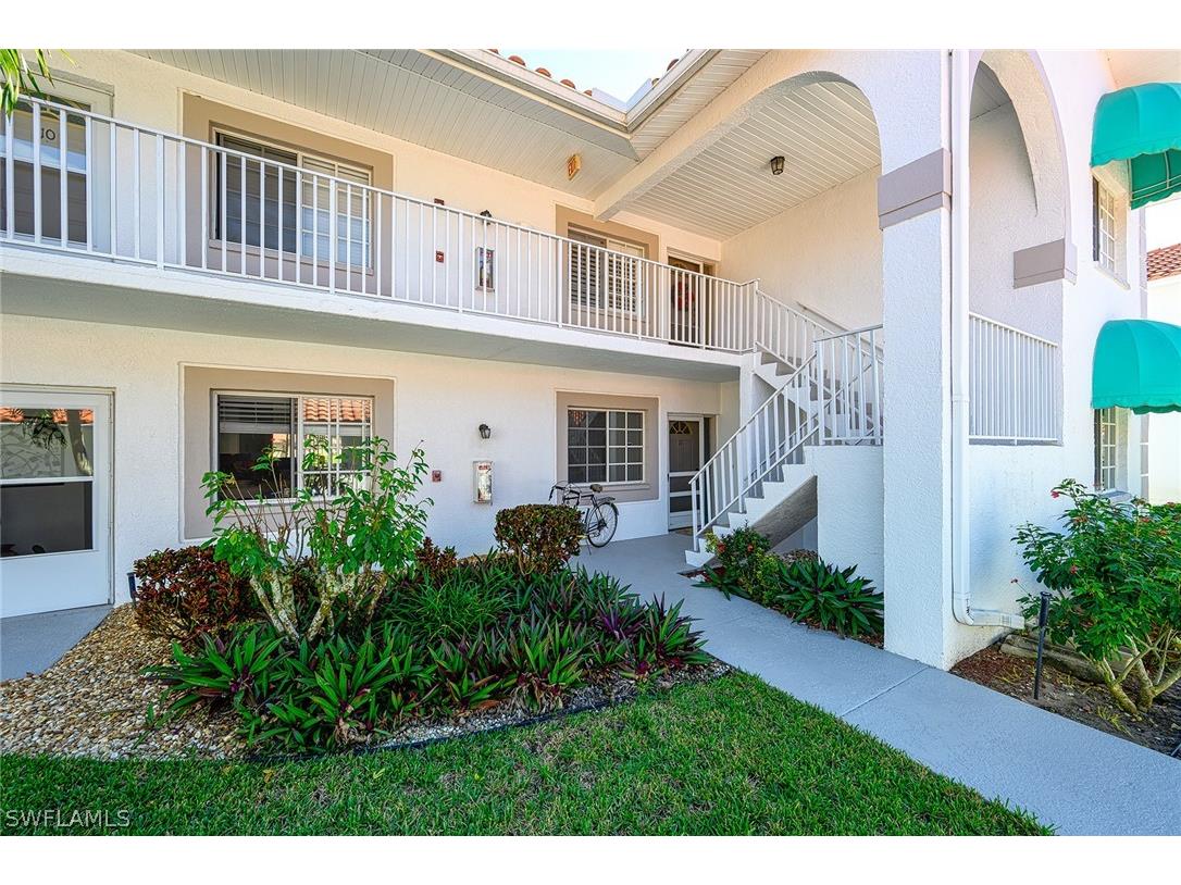 250 Gabriel Circle #12 Naples FL 34104 222090400 image1